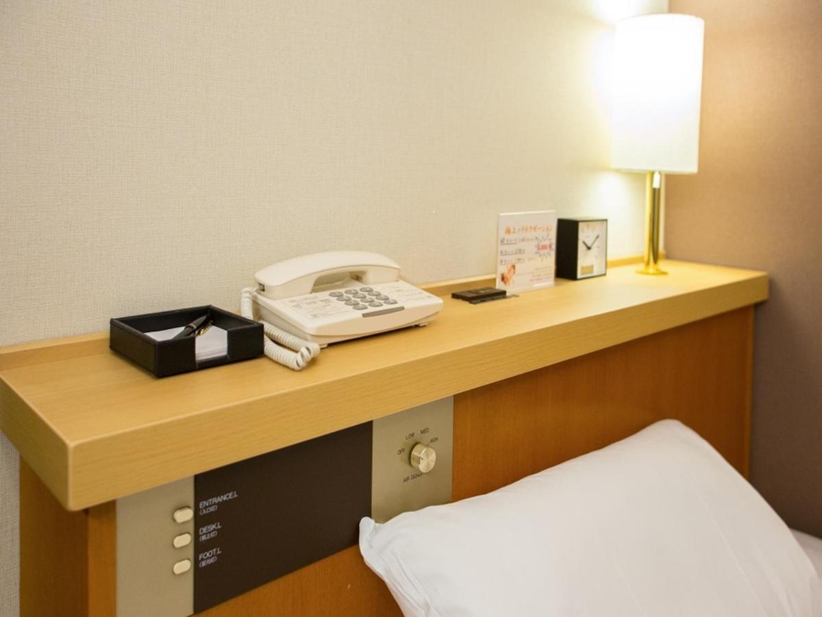 Via Inn Shin Osaka West Exterior foto